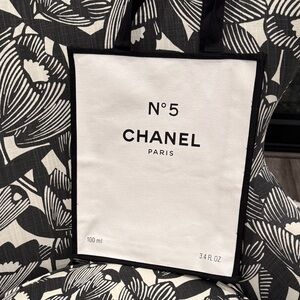 No. 5 Beauty Tote Bag